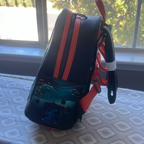 NWT RARE NIGHTMARE BEFORE CHRISTMAS LOUNGEFLY MINI BACKPACK main image 5